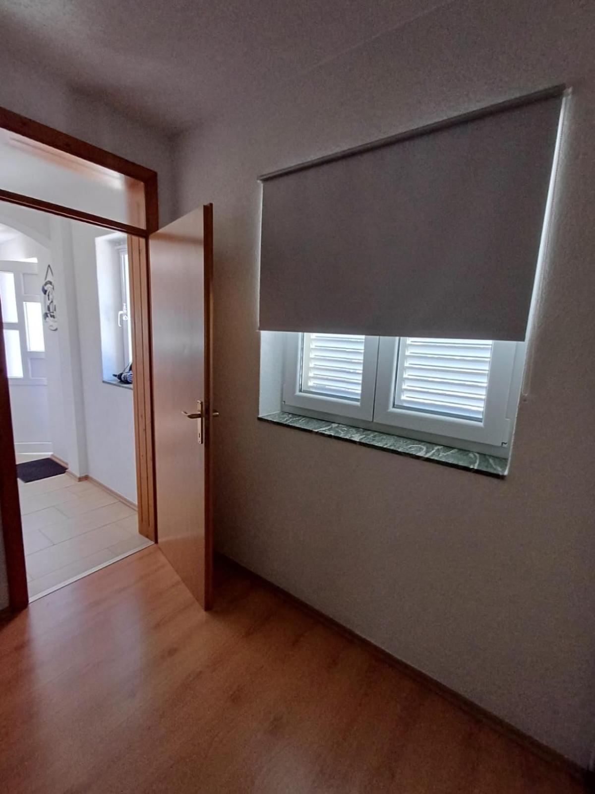 Ambiente Apartamento Jasenice  Exterior foto