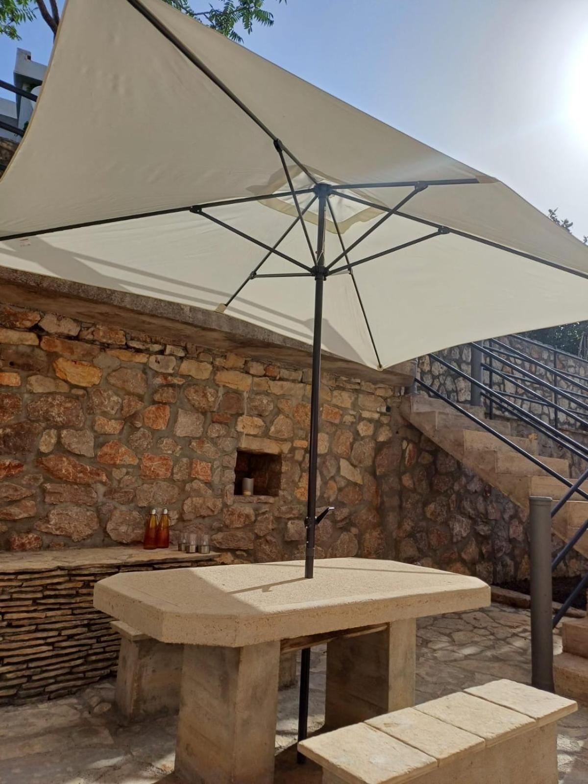 Ambiente Apartamento Jasenice  Exterior foto