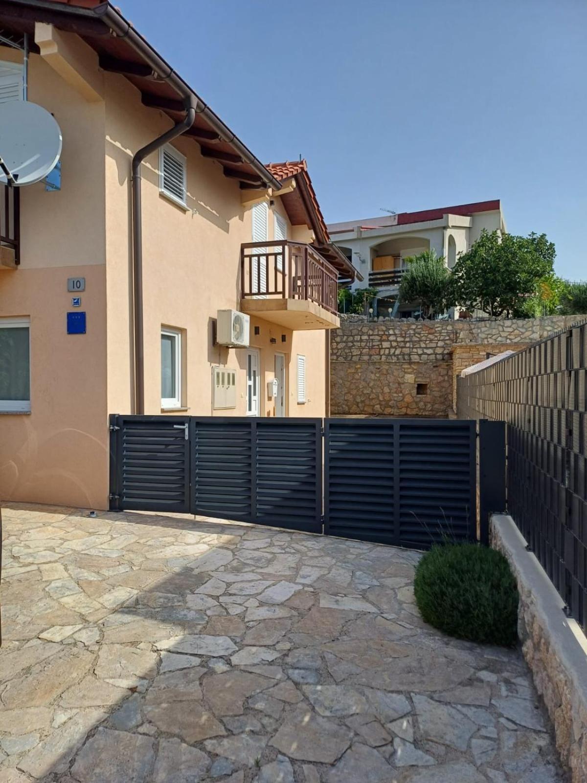 Ambiente Apartamento Jasenice  Exterior foto
